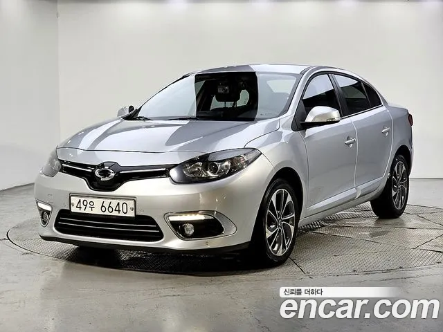 Renault SM3 2015