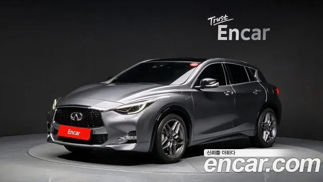 Infiniti Q30 2019