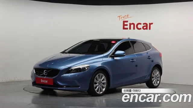 Volvo V40 2015