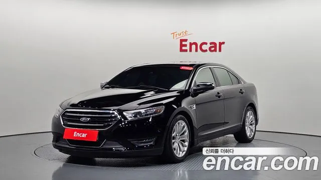 Ford Taurus 2016