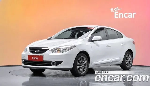 Renault SM3 2012