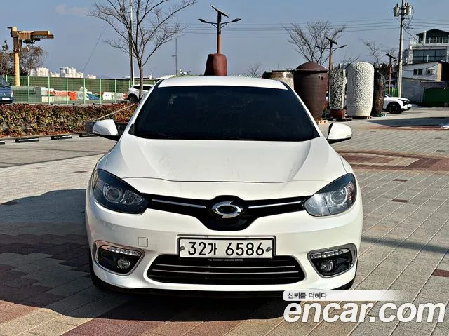 Renault SM3 2016