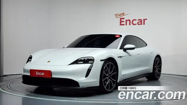 Porsche Taycan 2023