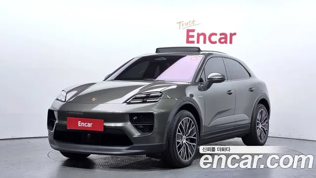 Porsche Macan 2025