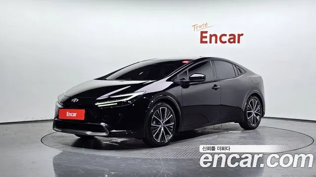 Toyota Prius 2025