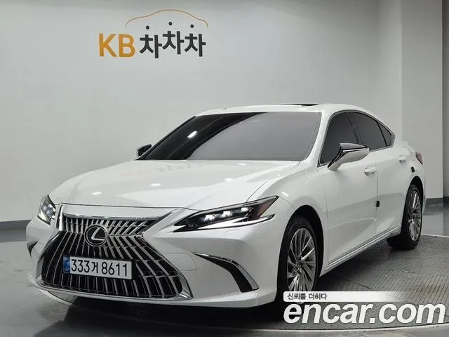 Lexus ES 2026