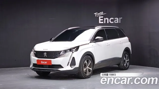 Peugeot 5008 2021