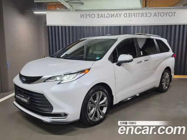 Toyota Sienna 2025