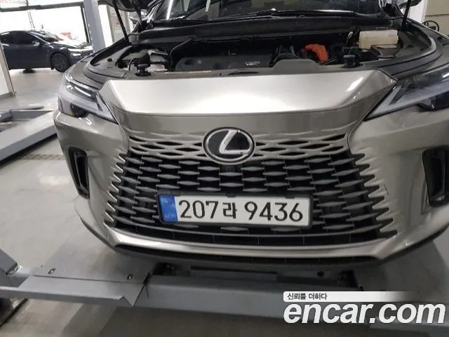 Lexus RX 2025