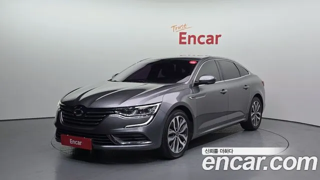 Renault SM6 2016