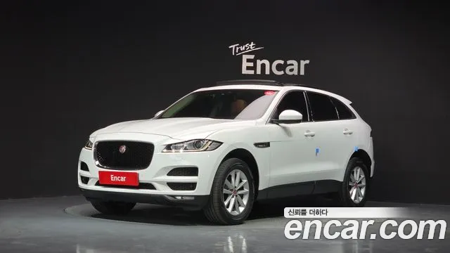 Jaguar F-PACE 2016