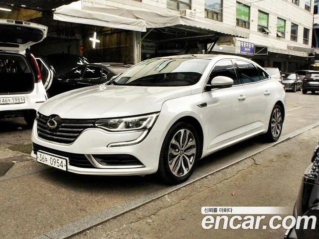 Renault SM6 2016