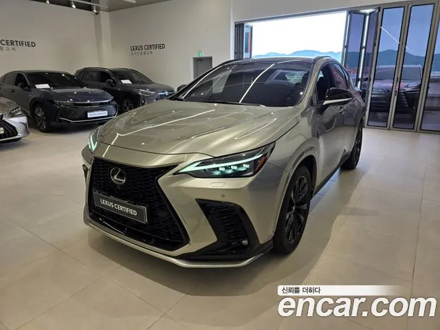 Lexus NX 2025