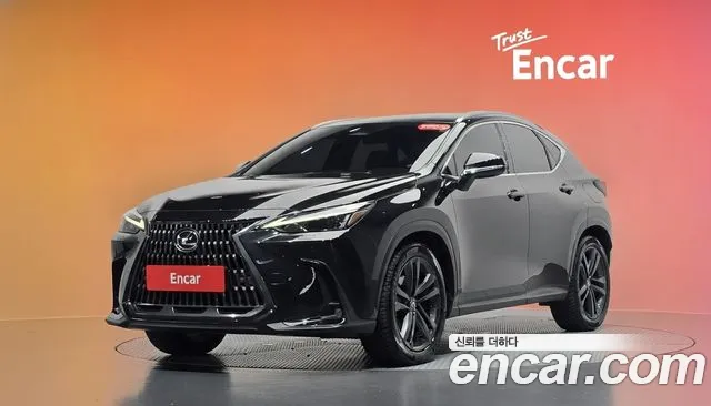 Lexus NX 2023