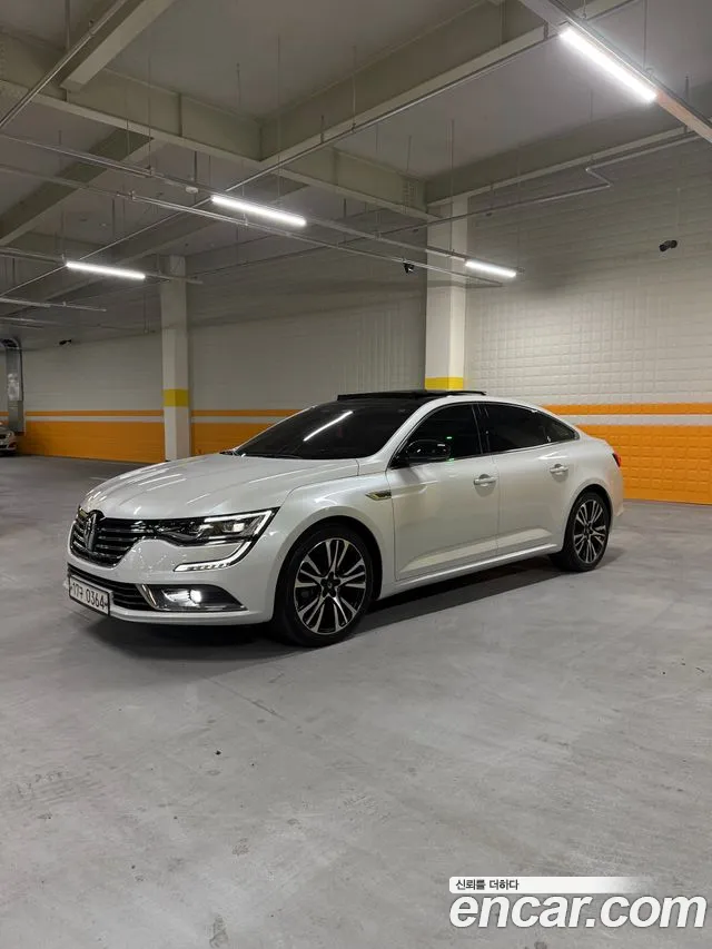 Renault SM6 2016