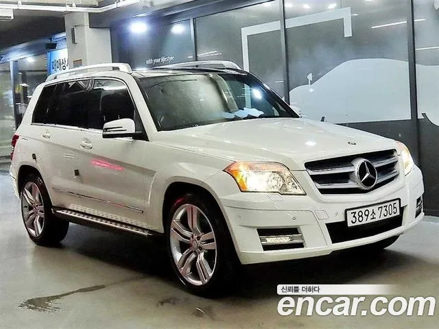 Mercedes-Benz GLK-Class 2011
