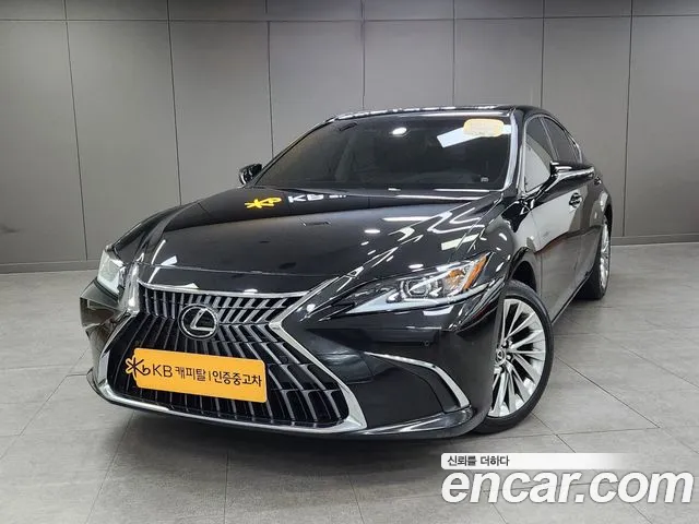 Lexus ES 2023