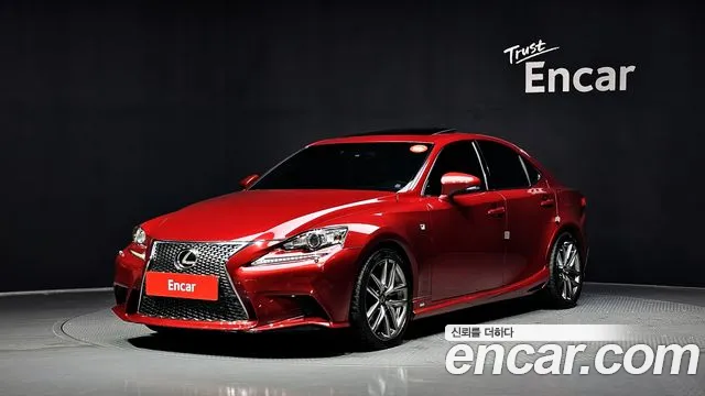 Lexus IS 2016
