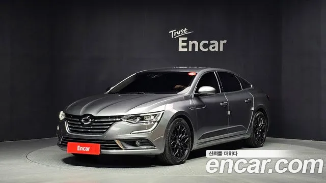 Renault SM6 2016