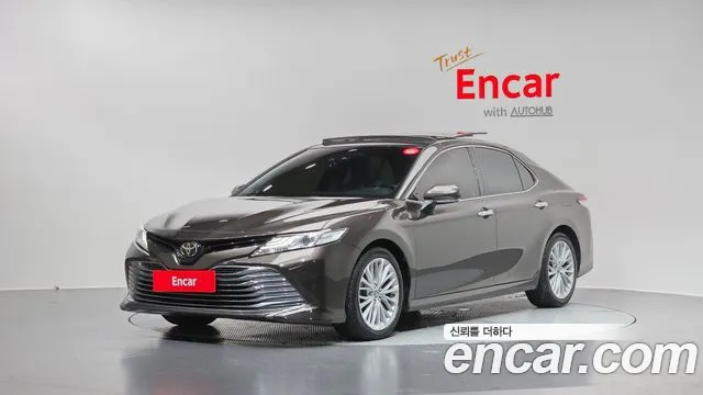 Toyota Camry 2019