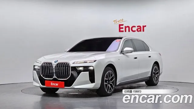 BMW i7 2024