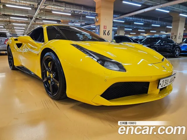 Ferrari 488 2018