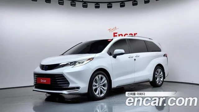 Toyota Sienna 2023
