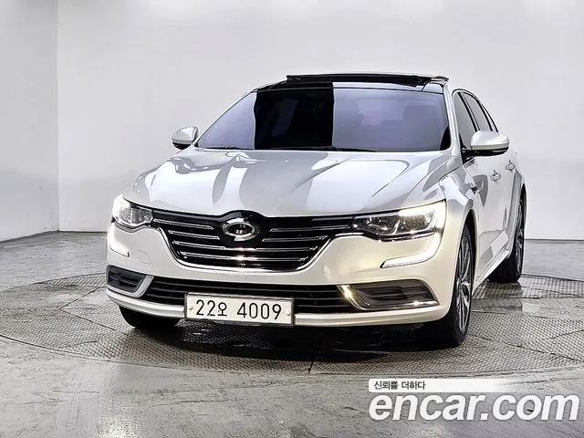Renault SM6 2016