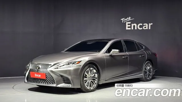 Lexus LS 2019