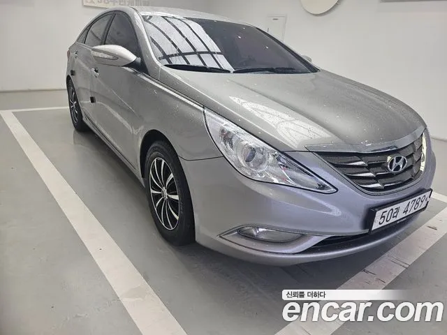 Hyundai Sonata 2011