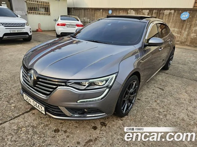 Renault SM6 2016