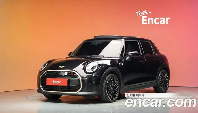 MINI Cooper 2024