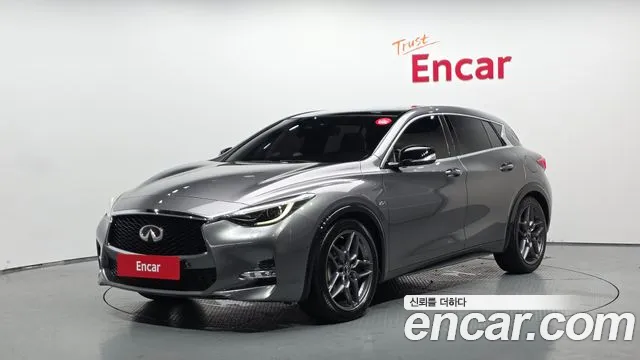 Infiniti Q30 2017