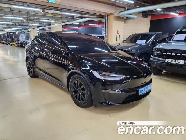 Tesla Model X 2023