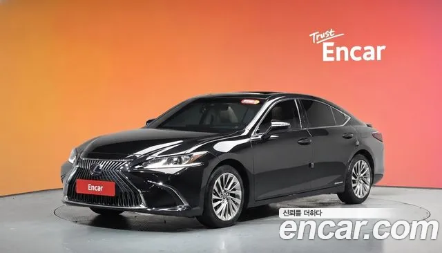 Lexus ES 2019