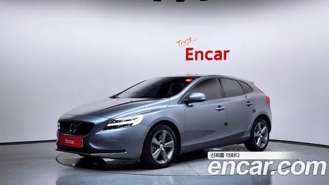 Volvo V40 2017