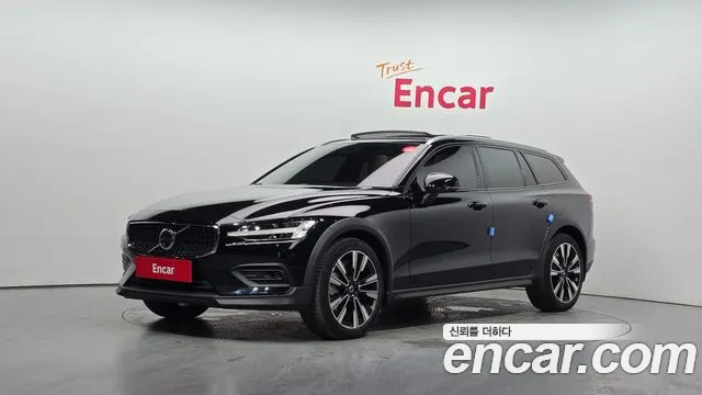 Volvo V60 2024