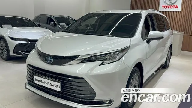Toyota Sienna 2023