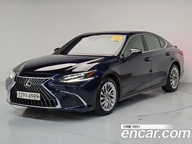 Lexus ES 2023