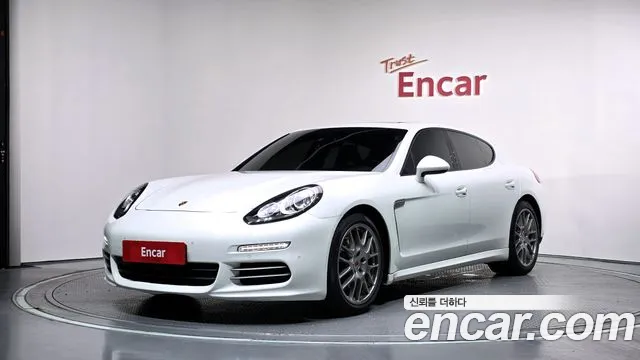 Porsche Panamera 2013