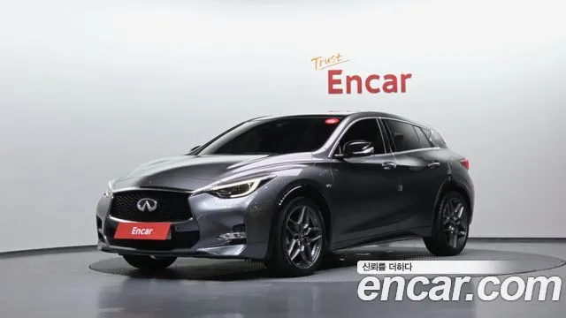 Infiniti Q30 2017