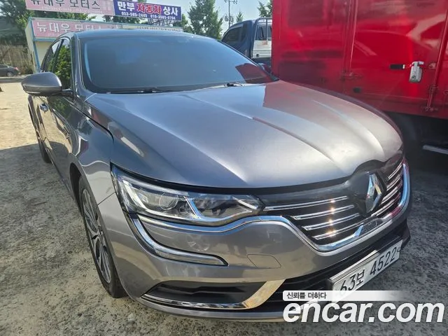 Renault SM6 2016