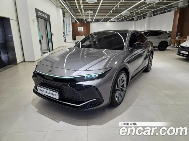 Toyota Crown 2025