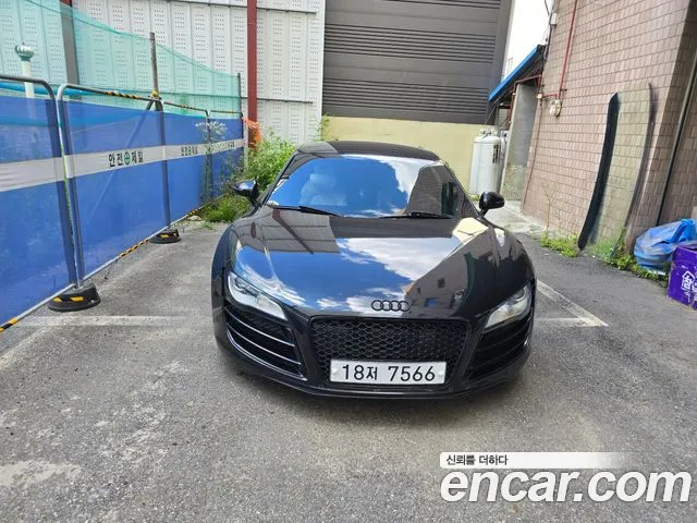 Audi R8 2011