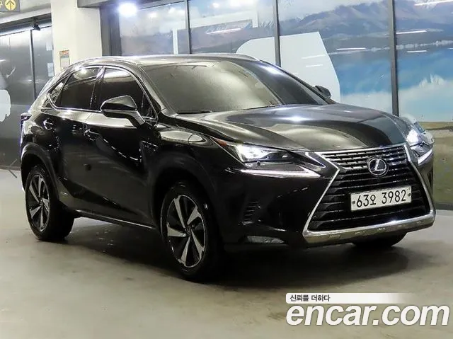 Lexus NX 2019