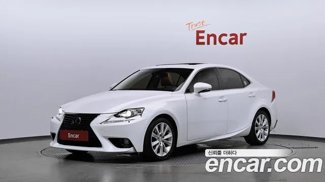 Lexus IS 2014