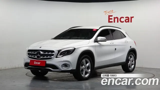 Mercedes-Benz GLA-Class 2019