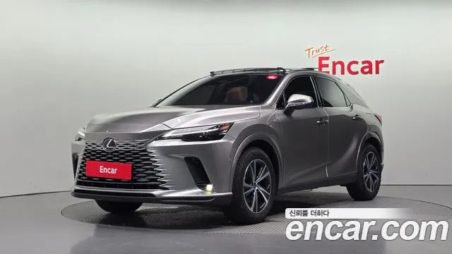Lexus RX 2025