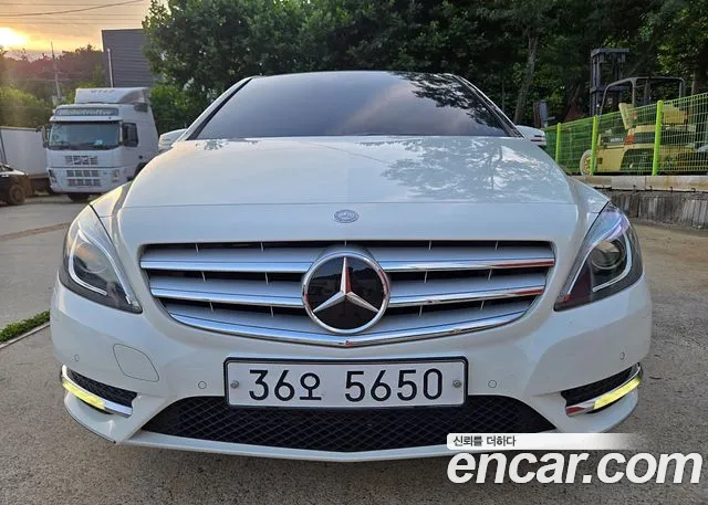 Mercedes-Benz B-Class 2014