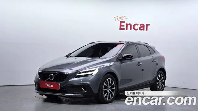 Volvo V40 2018